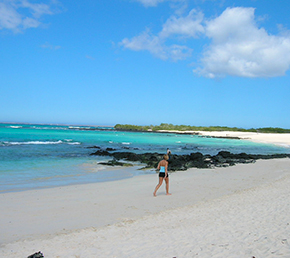 Las bachas beach Archipel ATC Cruises Galapagos Islands Ecuador